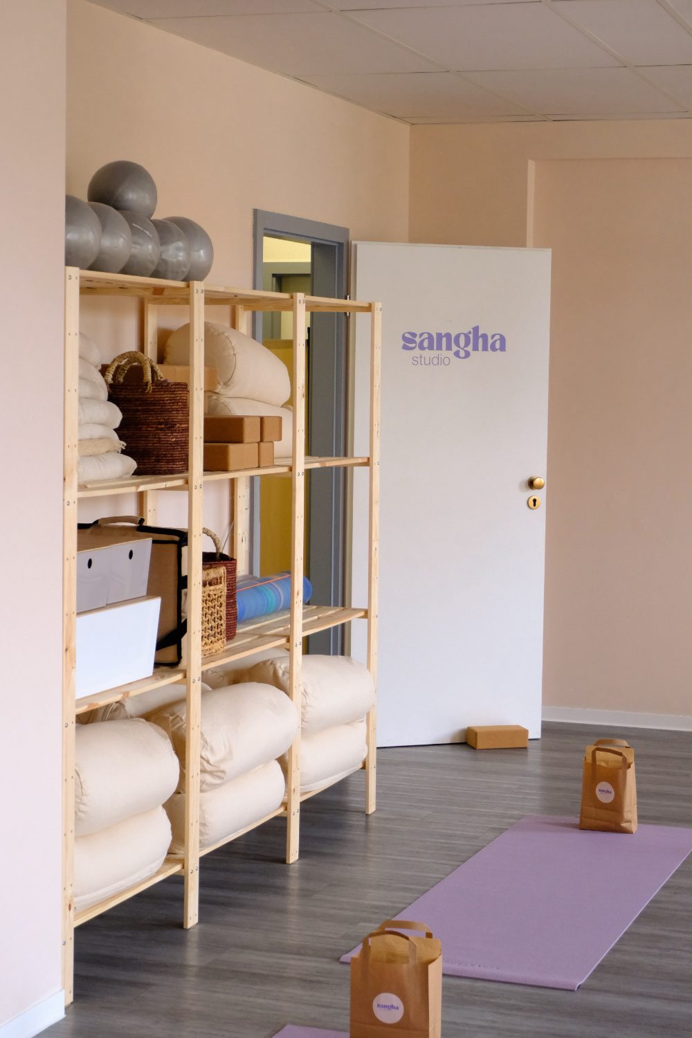 Studioraum im sangha studio